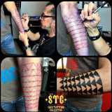 Il 55enne Antonio Schingaro invece attualmente non sta praticando l�arte del tatuaggio per motivi di salute...